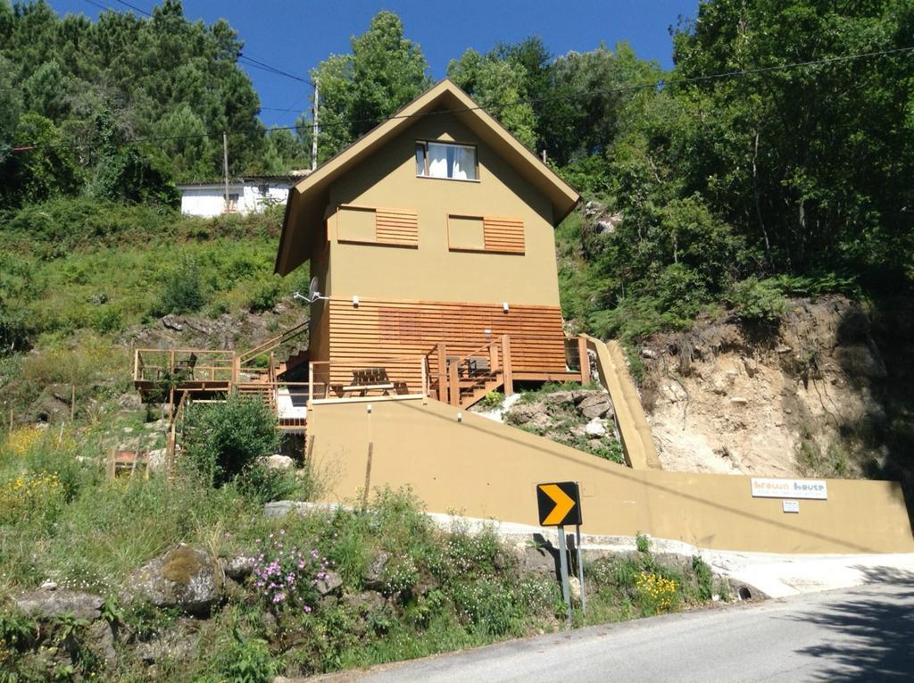 הוילה ג'רס Brown House מראה חיצוני תמונה